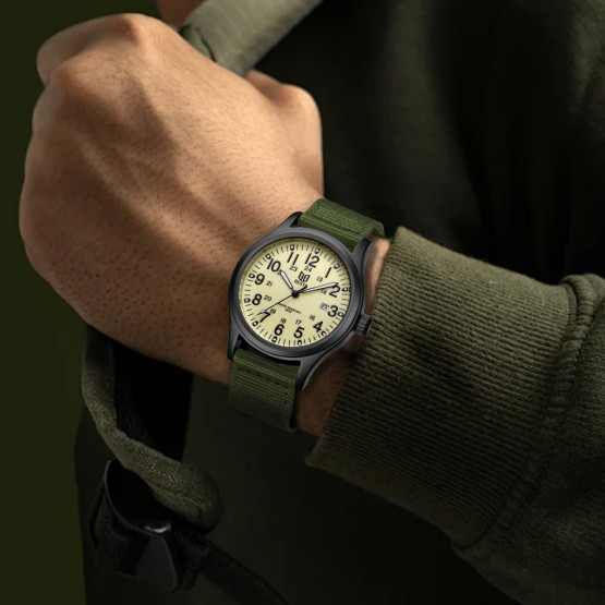 Чоловічий наручний годинник Besta Command Green Nylon 2 ремінці класичний круглий стрілковий #11111